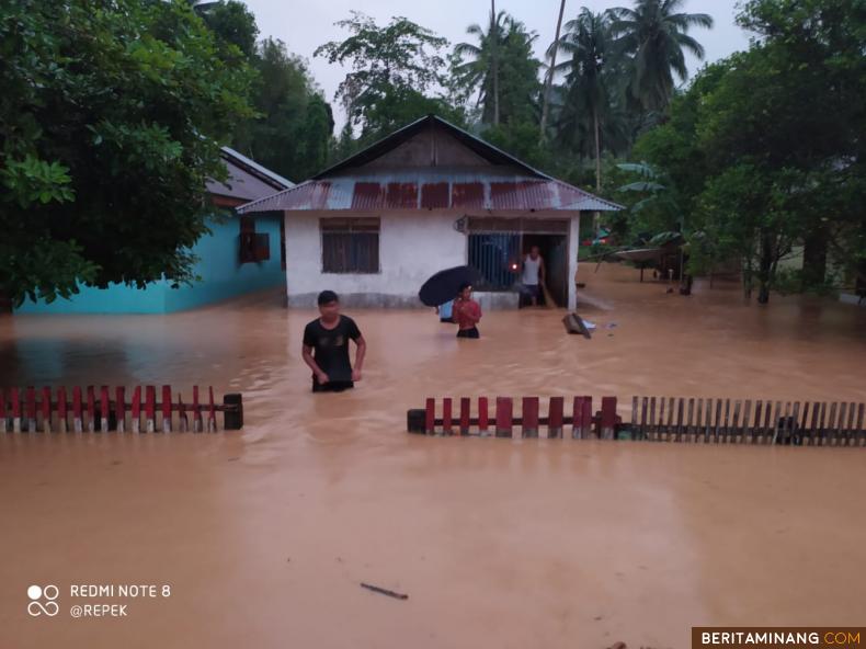 Banjir rendam rumah warga di Bolaang Mongondow Selatan, Sulut. Foto Humas BNPB
