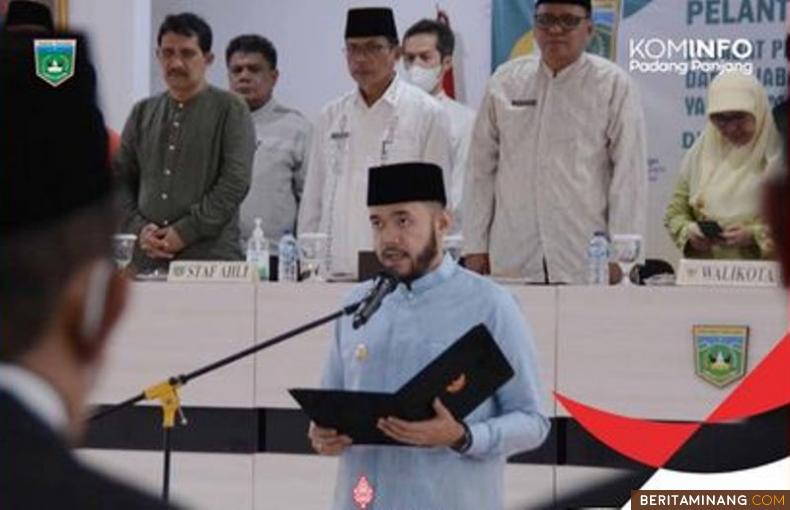 Wako Padang Panjang Fadly Amran saat melantik 59 Pejabat Baru. Foto: Kominfo Padang Panjang