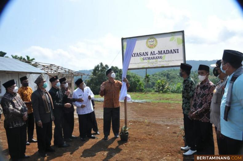 Gubernur Sumbar, Mahyeldi di Palembayan, Agam, Jumat (9/7/2021). Ia meresmikan Lokasi Yayasan Al-Madani dan Gedung MTsS Gumarang di Jorong Gumarang.