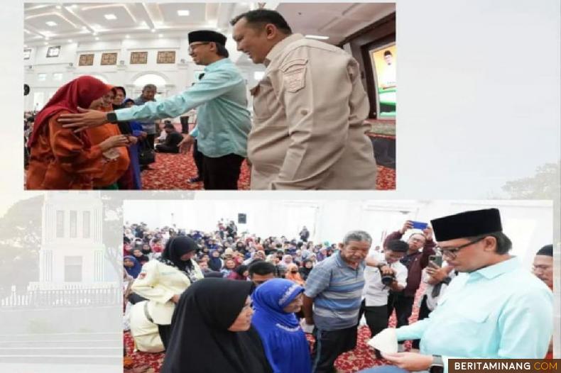 Wako Bukittinggi Erman Safar menyerahkan Bansos PKH dan Sembako tambahan 2023. Foto : Dok Diskominfo Bkt