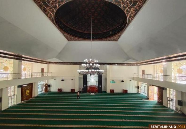 Persiapan sholat Iduladha di Islamic Center Padang Panjang.