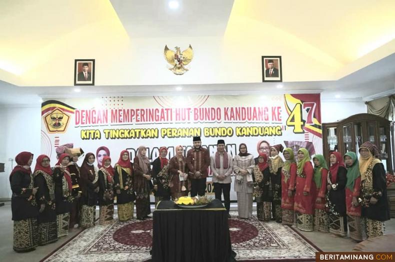 Bundo Kanduang Kota Padang Panjang peringati HUT ke-47 di Pendopo Rumah Dinas Wali Kota, Rabu (1/12).