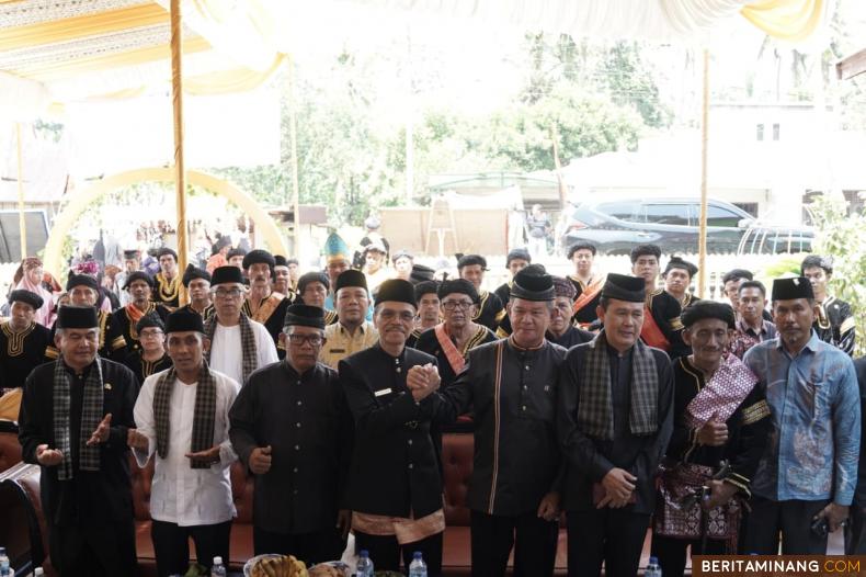 Bupati Safaruddin Hadiri Pengukuhan Pengurus KAN dan Bundo Kanduang Labuah Gunuang
