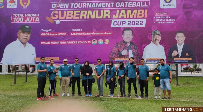 Wakil Wali Kota Payakumbuh Erwin Yunaz bersama Pergatsi Payakumbuh ikuti Open Tunamen Gateball Piala Gubernur Jambi yang digelar di Lapangan hijau Kantor Gubernur Jambi selama 4 hari, 6 hingga 9 Januari 2022.