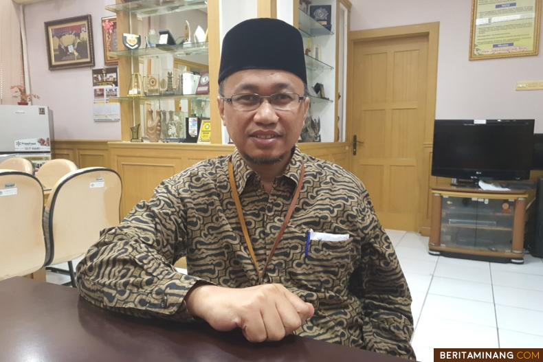 Dr. Havid Ardi, M.Hum., Wakil Dekan I Fakultas Bahasa dan Seni Universitas Negeri Padang.