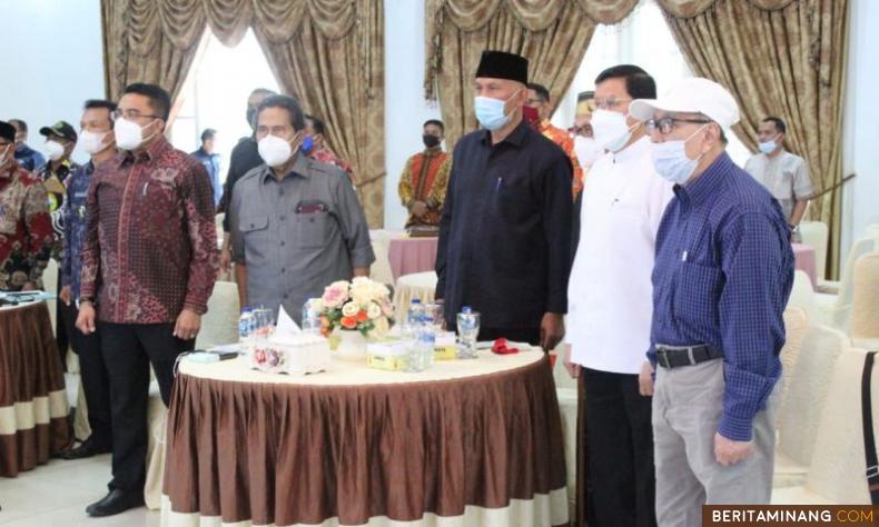 Gubernur Mahyeldi mengatakan itu saat menghadiri acara Silaturahmi Nasional Masyarakat Minangkabau berbabasis Nagari oleh Forum Minang Maimbau (FMM) di Padang.