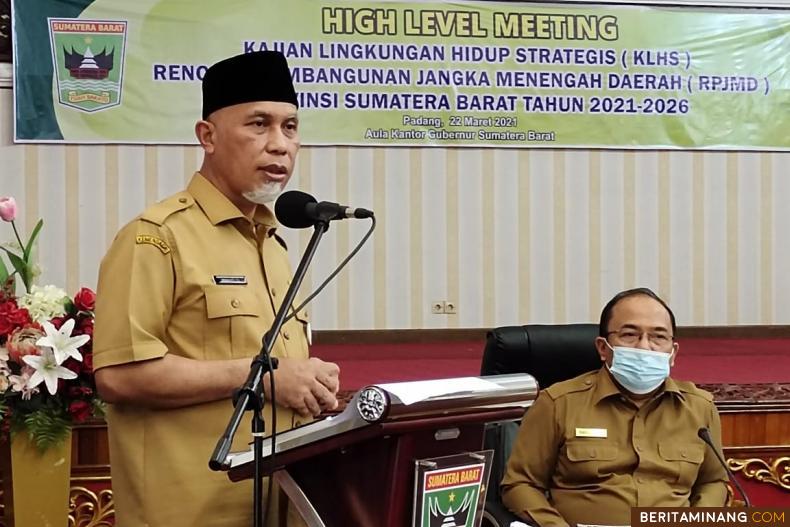 Gubernur Sumatera Barat Mahyeldi Ansharullah membuka High Level Meeting 