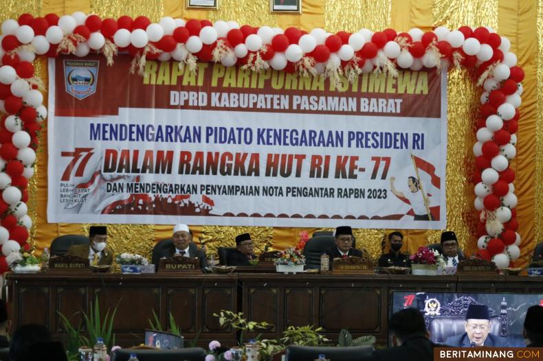 Momen Forkopimda Pasbar ikuti Rapat Paripurna Istimewa Mendengarkan Pidato Kenegaraan Presiden Jelang HUT RI ke- 77