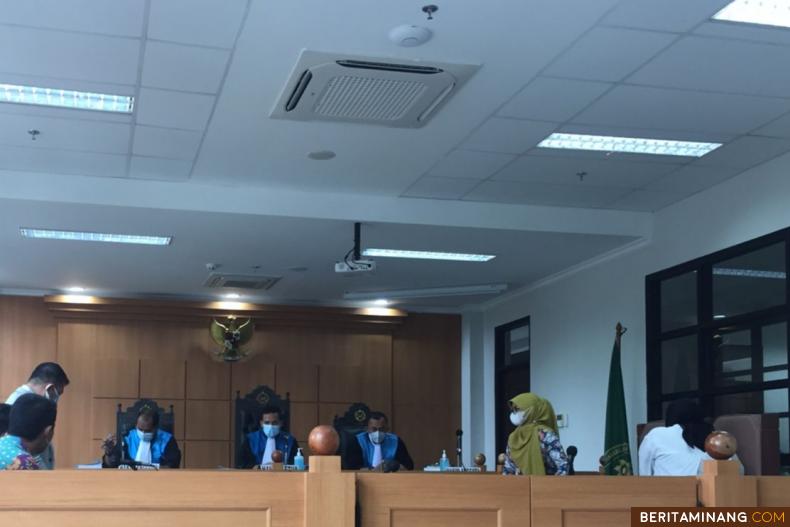 Majelis Hakim PTUN Jakarta Selatan menangkan gugatan terhadap Kemenkumham terkait Sengketa Tata Usaha Negara Sulit Air Sepakat (SAS). Foto : dok.Afdhal & Dany Law Firm