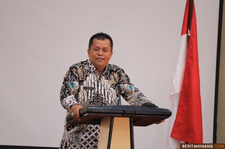 Asisten II Elzadaswarman saat Forum Group Discusion yang dilaksanakan di Aula Ngalau Indah Balai Kota Payakumbuh, Kamis (13/01).