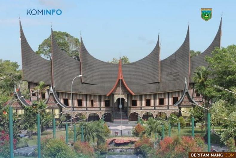 Kawasan Pusat Dokumentasi dan Informasi Kebudayaan Minangkabau yang terletak di Kelurahan Silaing Bawah Padang Panjang.