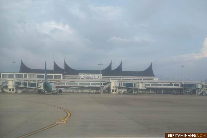 Bandara Internasional Minangkabau yang bakal jadi pintu masuk turis China besok Ahad ke Sumbar. Foto: Rokcalva