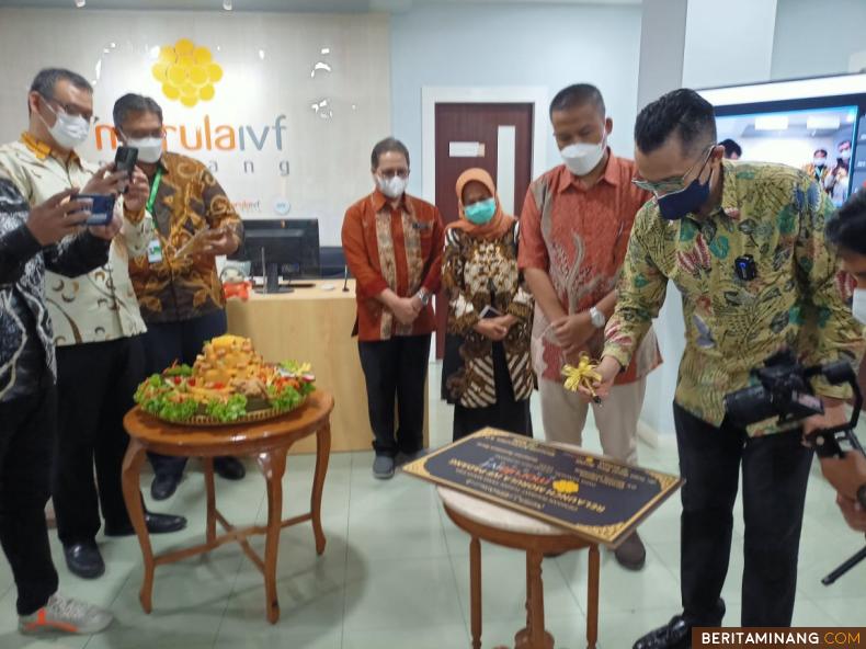 Morula IVF Padang saat meresmikan fasilitas baru di RSU Bunda Padang.