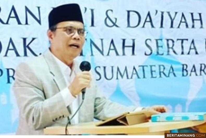 Dr. Shofwan Karim, MA,. Ketua PW Muhammadiyah Sumbar, Dosen PPs UM Sumbar dan Ketua Umum YPKM.