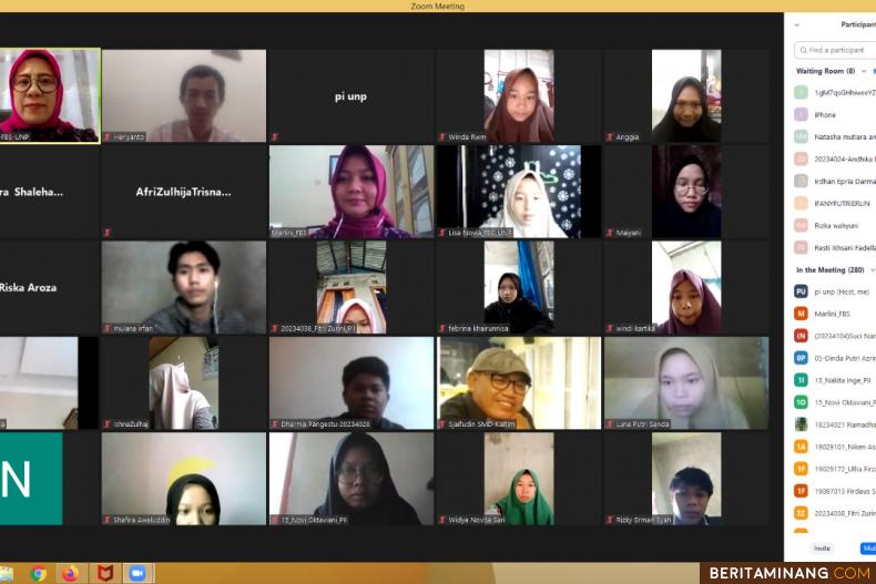 Pelatihan Penulisan Artikel Ilmiah Prodi PII FBS UNP Diikuti 391 Peserta Se-Indonesia yang diselenggarakan secara virtual pada Sabtu (10/10) pagi ini.