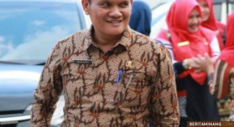 Kepala Dinas Pemberdayaan Masyarakat Desa Pengendalian Penduduk dan Keluarga Berencana (DPMDP2&KB) Pessel, Wendi.