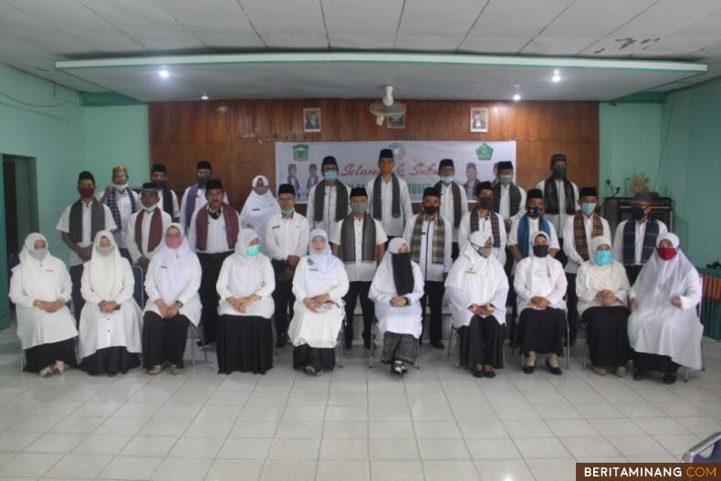 Jajaran Pemkab Solok yang mengikuti upacara virtual Hari Santri Bersama Menteri Agama RI.