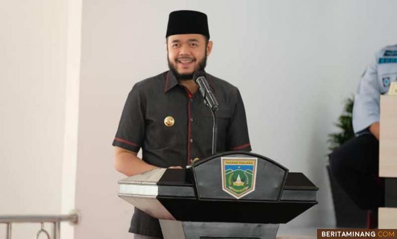 Wali Kota, H. Fadly Amran, BBA Datuak Paduko Malano saat membuka Musrenbang Rencana Kerja Pemerintah Daerah.