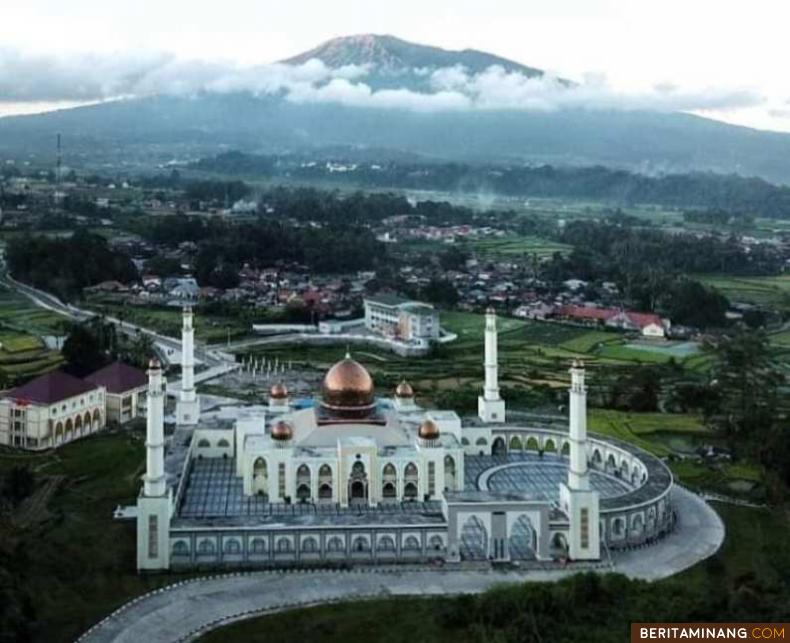 Islamic Center Kota Padang Panjang.
