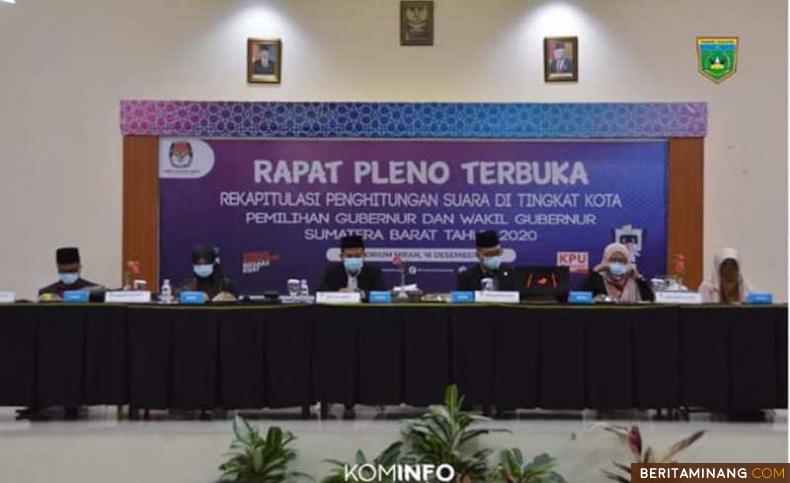 Suasana Pleno KPU Padang Panjang.