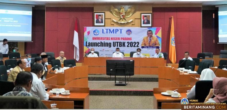 Suasana launching pelaksanaan UTBK 2022 di Universitas Negeri Padang. Foto: Humas UNP