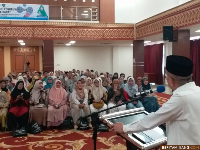 Suasana Sosialisasi, Advokasi dan KIE Penurunan Stunting di Sumatera Barat, yang berlangsung sehari, Jum'at (4/8/2023) siang, di Auditorium Painan Covention Centre, Painan.  Foto: Kominfo Pessel