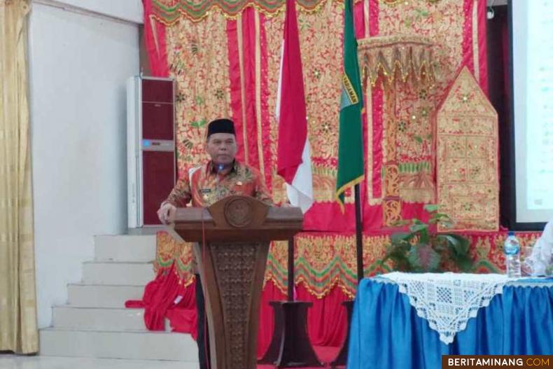 Wakil Bupati Rahmang Lantik Pengurus MGMP di Padang Pariaman. Foto Kominfo