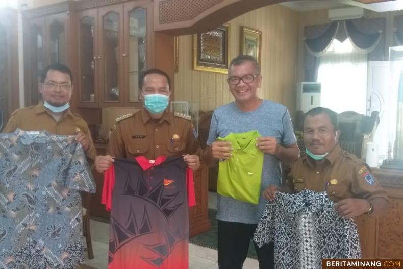 Wali Kota Riza Falepi Sumbangkan Baju Layak Pakai, Dukung YATIM BALAKI