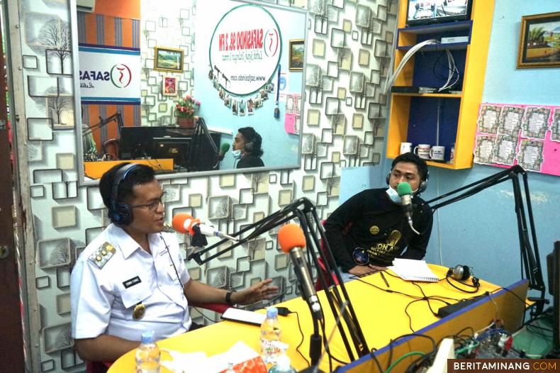 Wawako Blak-Blakan Pengalaman Berwirausaha Di Radio Safasindo Bersama SMAN 1 Payakumbuh