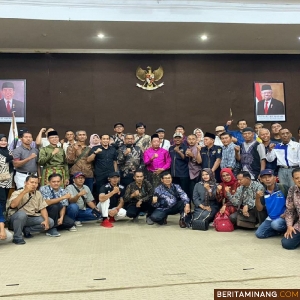Diskominfo Bukittinggi Bersama Wartawan Kunjungi Diskominfo Pelalawan Riau