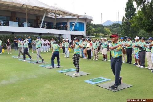 ILUNI Universitas Negeri Padang Selenggarakan ILUNI UNP Golf Tournement II 2022