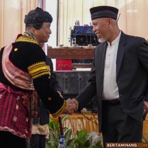 Kolonel Laut Ade Prasetia Dilantik jadi Penghulu Kaum Suku Salo Situjuah Banda Dalam