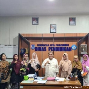 Musda Iluni UNP Kota Payakumbuh, Dr. Dasril Terpilih Secara Aklamasi Sebagai Ketua DPD