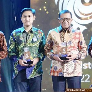 UNP Peroleh 2 Penghargaan di Anugerah Diktiristek 2022