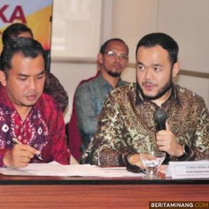 Wako Padang Panjang Fadly Amran Lulus Uji Kepatutan Calon Penerima Anugerah Tinarbuka