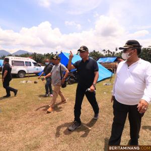Wako Payakumbuh Kunjungi Lokasi Gempa Pasbar dan Pastim
