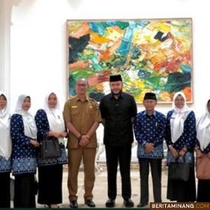 Wali Kota Padang Panjang Fadly Amran Bertemun Pengurus Himpaudi